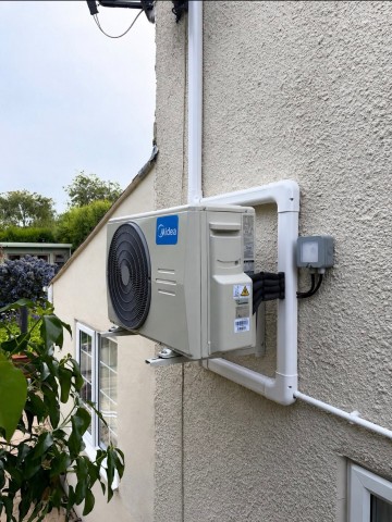 Air conditioning Grimsby project photo 3
