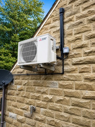 Air conditioning work Grimsby commercial shop fitting