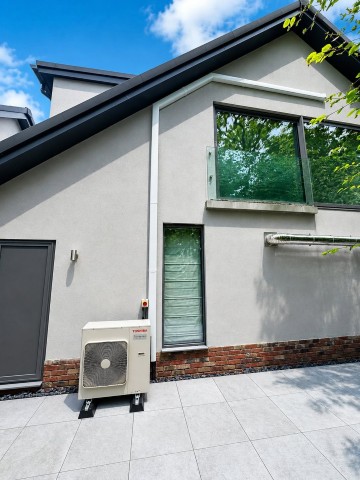 Air conditioning Grimsby project photo 1